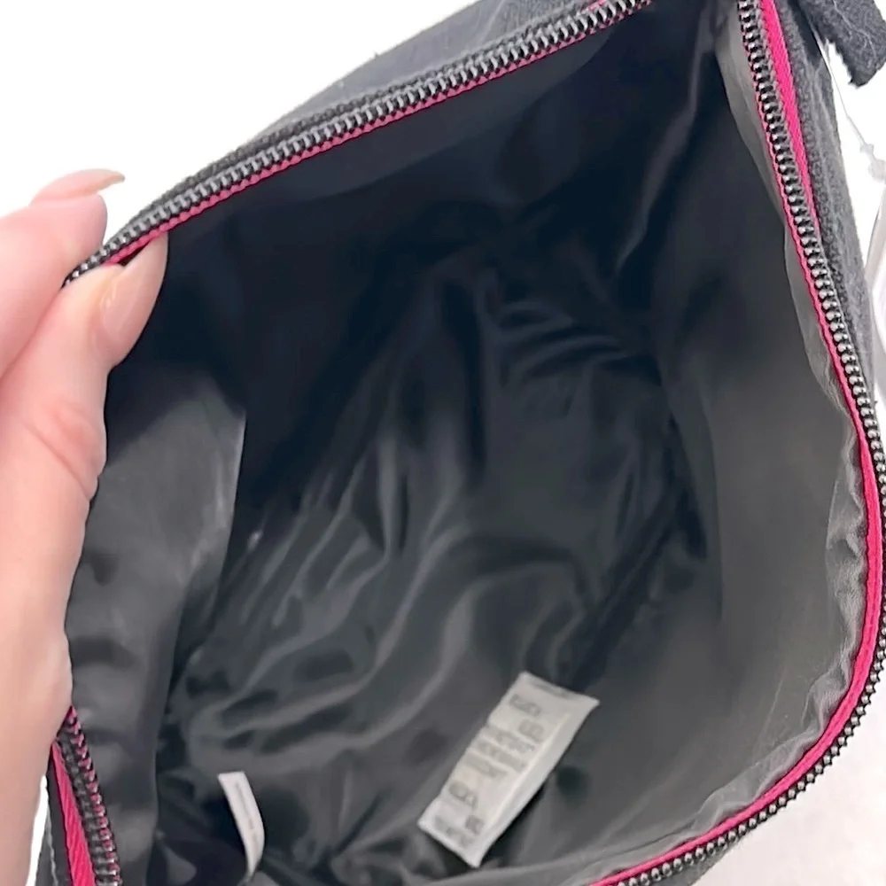 Redken Black and Pink Cosmetic Bag with matching hair and scalp massager NWT